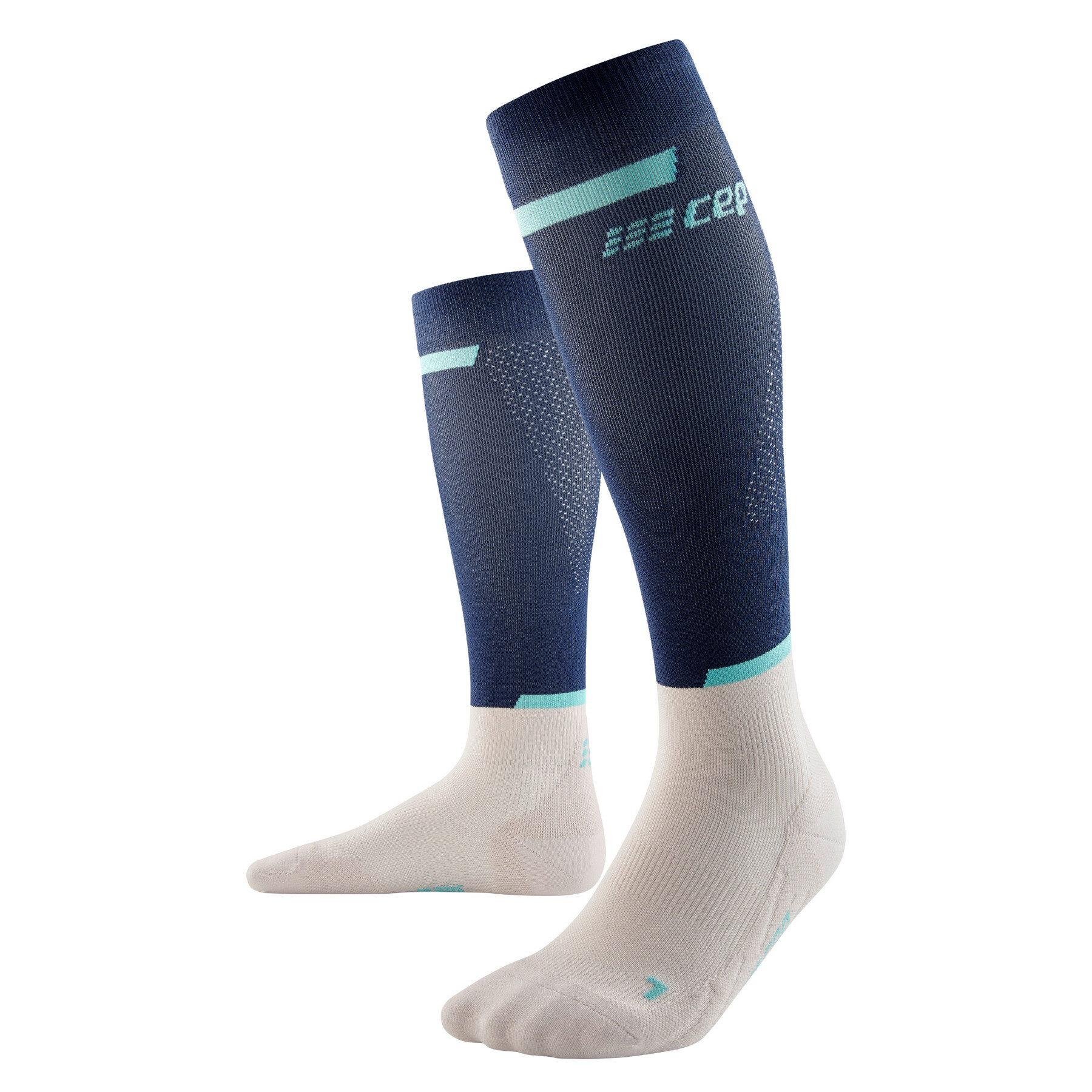 Le calze a compressione run socks, alte v4 CEP Compression